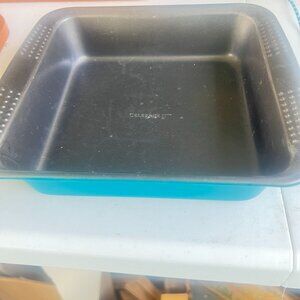 СЕГЕВВУРЕ ILI MT Blue  8" Square Baking Pan Dish non-slip handles